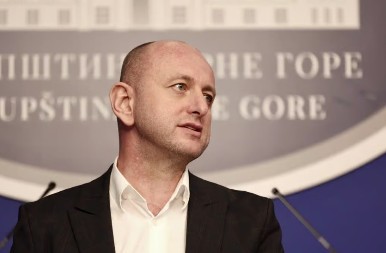 KREATIN, PREKRUPA I TESTOSTERON: Milan Knežević isprozivao Sašu Mujovića - tvrdi da mu injekcije izazivaju "halucinaciju" (VIDEO)