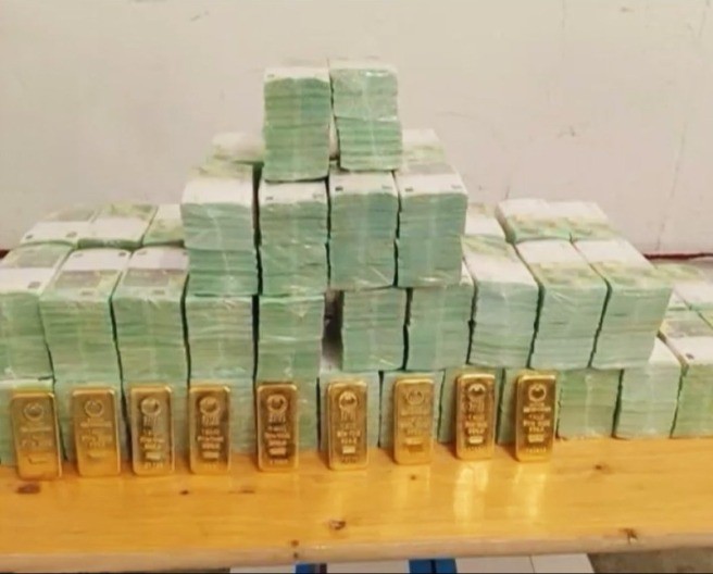 ŠOK TVRDNJE IZ RUSIJE: Novac zaplenjen u Budimpešti nemačka služba BND slala za rušenje vlasti u Srbiji! 