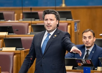 ABAZOVIĆ: Sudija Nikola Mugoša je „Mirjana Pajković“ Ustavnog suda!