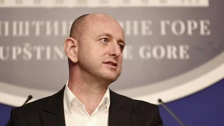 KNEŽEVIĆ:  Spajićeva Vlada ima ozbiljan antisrpski narativ, tako sam mogao biti u vlasti i sa DPS-om