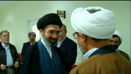 KO JE NOVI VRHOVNI VOĐA IRANA: Sin ubijenog Hamneija preuzeo tron