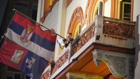 DOKUMENTA RASKRINKAVAJU: Rektor Đokić odobravao projekat željeznice, danas traži odgovore