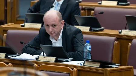 TRAŽIĆEMO POVLAČENJE PRIZNANJA KOSOVA: Knežević optužio Spajićevu vladu za neprijateljski odnos prema Srbiji i srpskom narodu