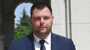 NA PRUŽENU RUKU DOBILI SMO ŽELJU ZA VJEČNIM PODJELAMA Kovačević: Razočaran sam što mladi iz DPS-a biraju isti put kao Milo Đukanović