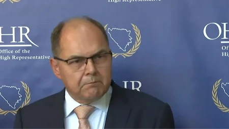Kristijan Šmit podnio ostavku, mediji tvrde da iza svega stoji pritisak SAD