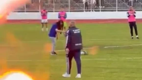 Vođa Ultrasa zaprosio djevojku pred punim stadionom: Aplauzi i ovacije za Dražena i Teodoru (FOTO)