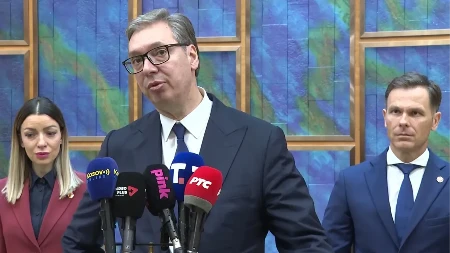 Vučić: U Tivat dolazim da mi sve kažu u lice, imam važnija posla od svakodnevnih napada