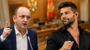 Riki Martin u centru skupštinskog haosa: Knežević u stihovima „bocnuo“ vlast