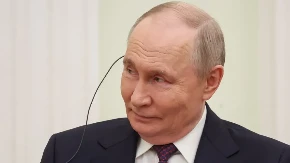 Putin: Naši očevi i djedovi slomili su nacizam i spasili svijet