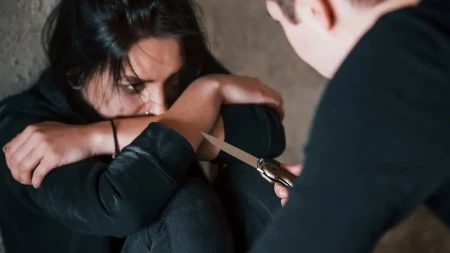 Prijetio supruzi nožem da će je ubiti: Novljaninu određen pritvor do 30 dana