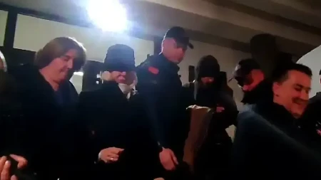 Pejak: Gdje vam je Aco? U jeku samita pobjegla zvanično najčuvanija ličnost