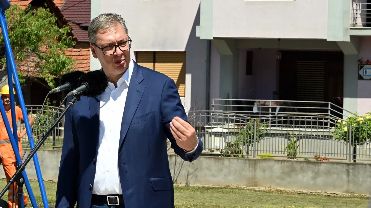 Vučić: Pokazujemo pijetet prema bošnjačkim žrtvama, ali napad na mene u Potočarima ni poslije 11 godina nije rasvijetljen