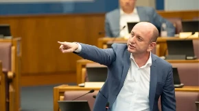 Knežević: Spajić se nije oglasio kad je meni zabranjen ulazak u Hrvatsku i na KiM, na zabrane Kovačeviću i Vranešu, na prebijanje crnogorskih mladića na Gazimestanu
