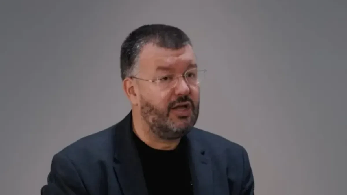 Antić: Ako ne žele ravnopravnost Srba, neka u djelovima Podgorice i Cetinja prave svoj „fašistički Diznilend“