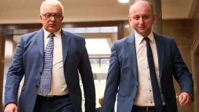 Srpski birači šalju poruku Mandiću: Knežević raste, „novi srpski odgovor“ na velikom testu