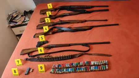 Uhapšen 77-godišnjak iz Spuža: Ruskinja ga prijavila za seksualno uznemiravanje, policija pronašla arsenal