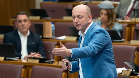 Knežević: Satler je politički osedlao i vlast i opoziciju, samo DNP ne ćuti