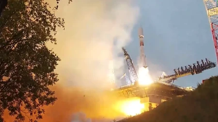 Rusija lansirala vojni satelit: „Sojuz“ ga uspješno doveo u ciljnu orbitu