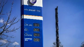 Dizel od sjutra skuplji, benzin jeftiniji