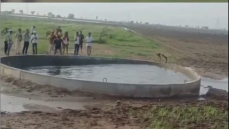 Misteriozni bunar u Indiji: Voda danima neprekidno talasa, stručnjaci traže odgovor (VIDEO)