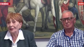 Roditelji Aleksandra Vučića: „Sine, bori se i izbori za našu Srbiju; Da uvijek živimo u miru jer samo u miru možemo sve“
